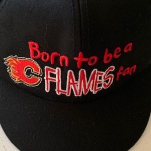 Official NHL Flames Hockey Baby Baseball cap NEW
